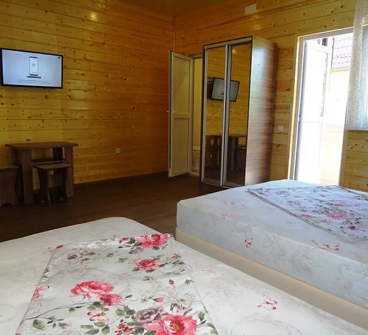 Комфорт. Гостевой дом Тихорецкая 5А. Солоники