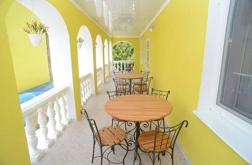 . Гостевой дом "Роман". Чайка