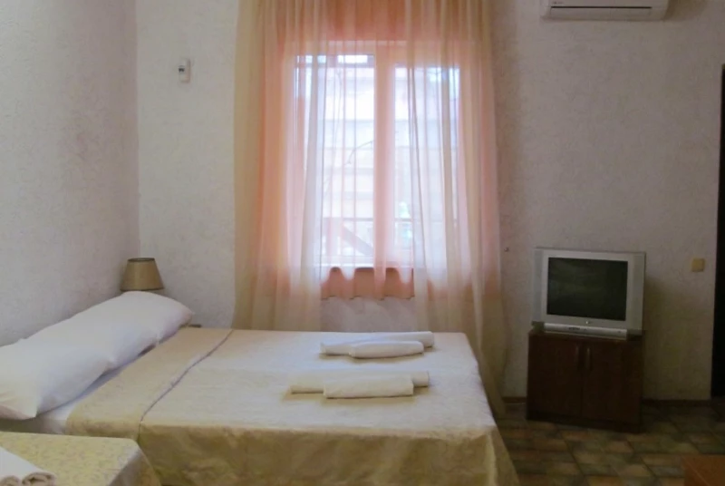 Две комнаты с двумя террасами, оборудованные кухней. Усадьба «Бухта радости». Заозерное