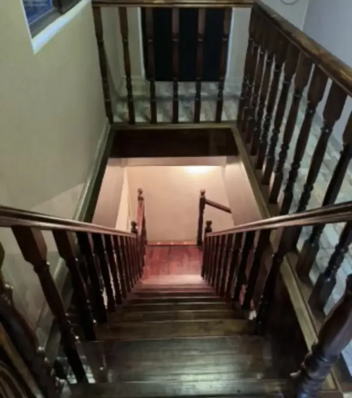 . Двухэтажный дом Сухум. Сухум