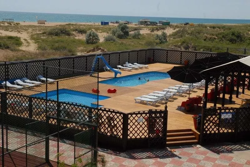 База отдыха "ЭКОПАРК отель SUNRISE" База отдыха "ЭКОПАРК отель SUNRISE"