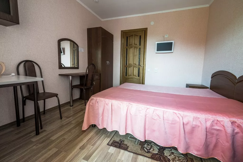 2-х мест., 1 комнатный . Гостиница Приазовочка. Ейск