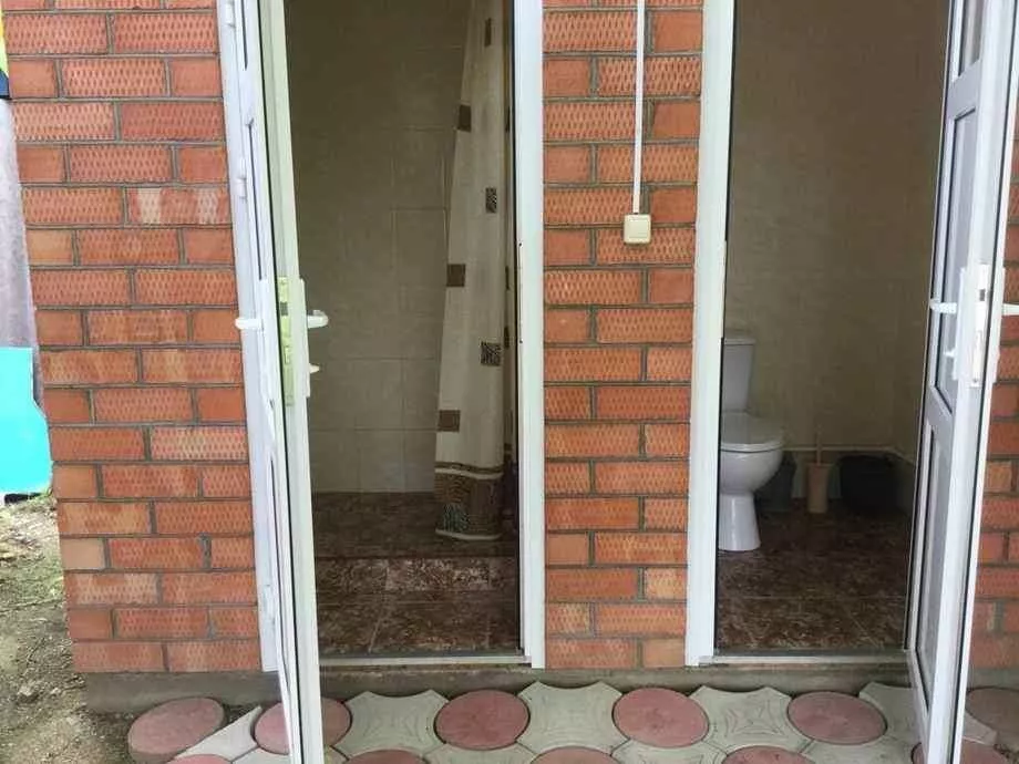 . Два домика для отдыха . Ейск