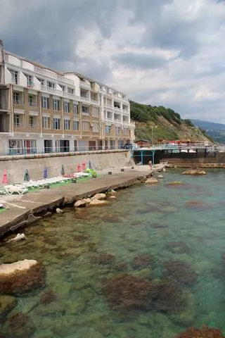 Эллинг «Берег» Эллинг «Берег»