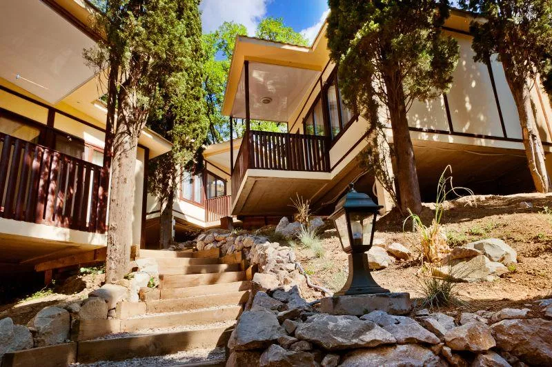 . Гостиничный комплекс Зеленый мыс. Алупка