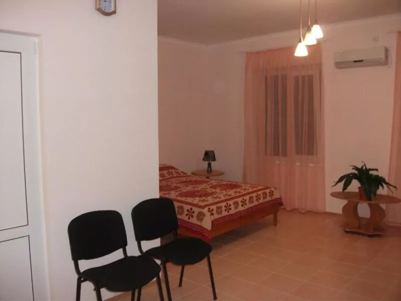 Номер полулюкс 1- комнатный. Гостевой дом "Идиллия". Заозерное