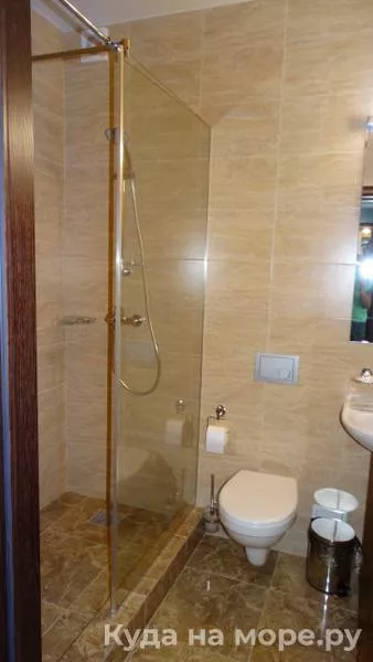 2-местный номер с балконом. Отель "Слон". Лазаревское 2-местный номер с балконом. Отель "Слон". Лазаревское