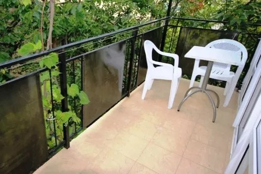 . Гостиница "Дамский каприз". Лазаревское