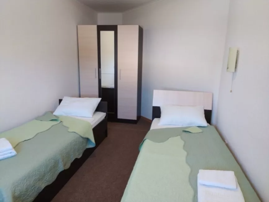 Двухкомнатный номер 4х-6ти местные. Гостевой дом Гостевой дом «Алмарис». Керчь