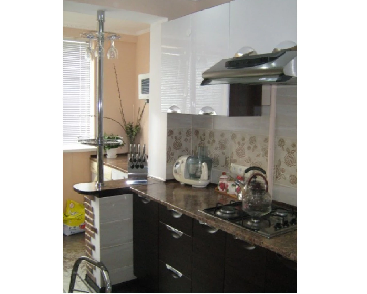 . Квартира в многоквартирном доме ул Симферопольская 22. Алушта . Квартира в многоквартирном доме ул Симферопольская 22. Алушта