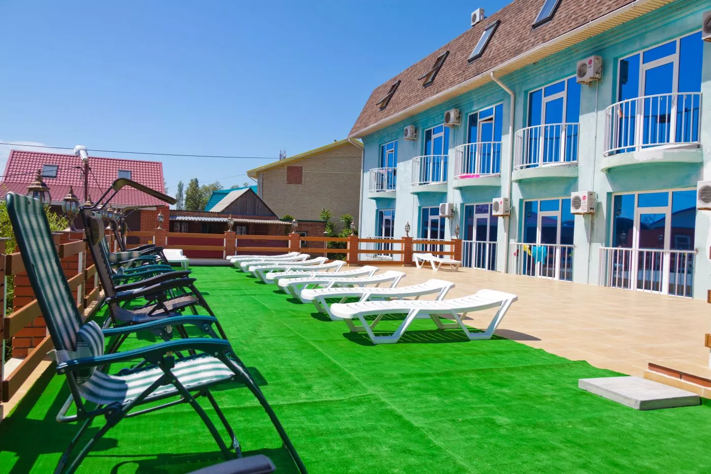 . Отель Водноспортивный клуб-отель "Торнадо". Ейск