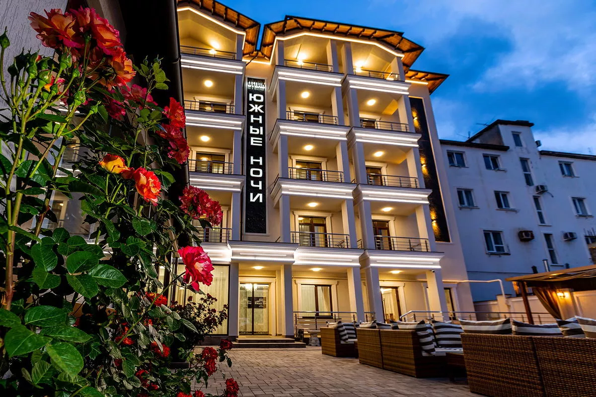 . Отель «Южные Ночи». Кабардинка