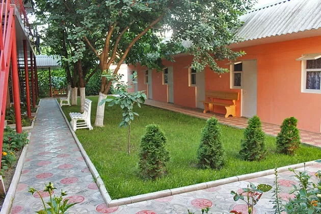 . Гостиница "Золотые пески". Благовещенская