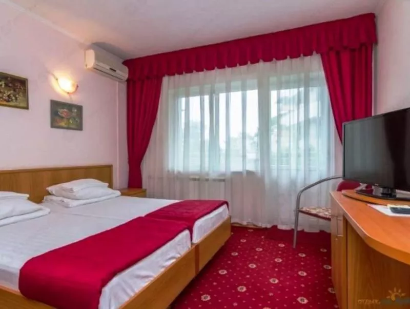 2-х местный с удобствами. Гостевой дом "Три сестры" в Небуге          . Небуг