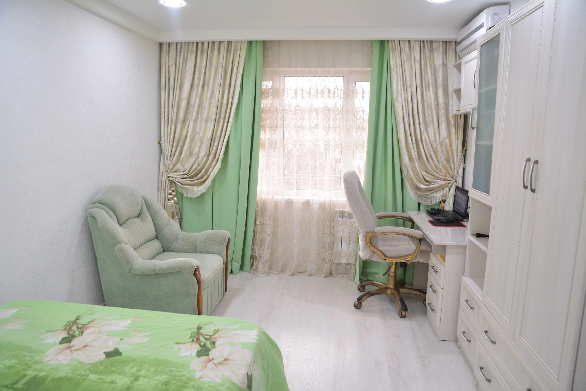 . 2-х комнт апартаменты по ул Партизанская. Лазаревское