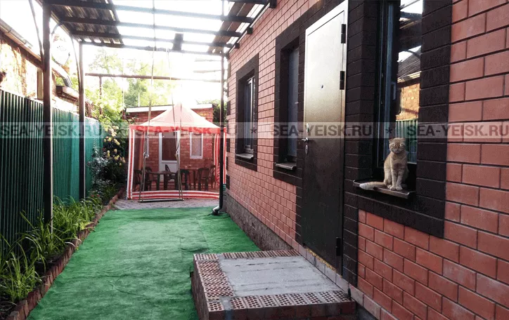 . Частный сектор Жилье с удобствами "У Юлии". Ейск