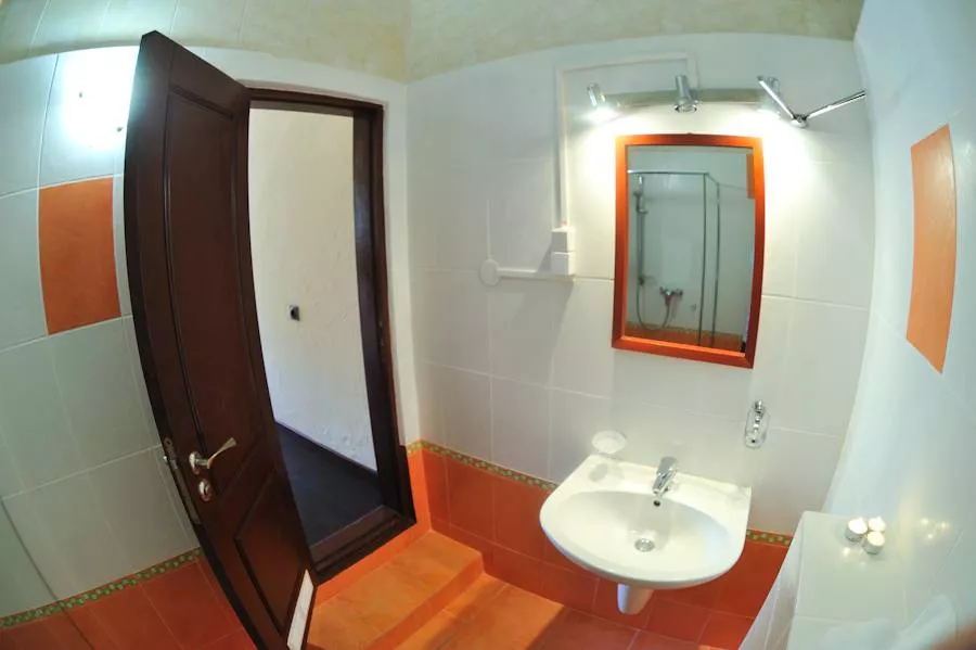 Эконом, 1 корпус. Гостиничный комплекс «Весёлый Хотэй». Гурзуф