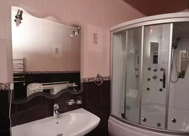 4-местный 2-комнатный Люкс. Гостиница «Эльбрус» (бывший «Минги Тау»). Домбай-гостиницы