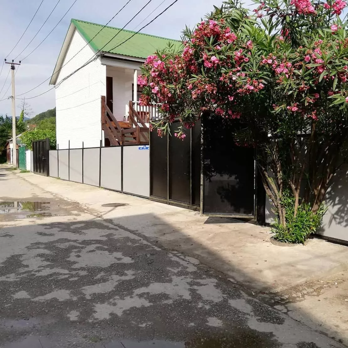 . Гостевой дом Тропиканка. Лоо