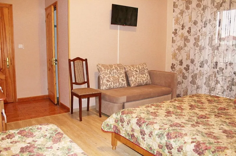 4-х местный номер Стандарт. Гостевой дом "У Лукоморья как в сказке". Адлер