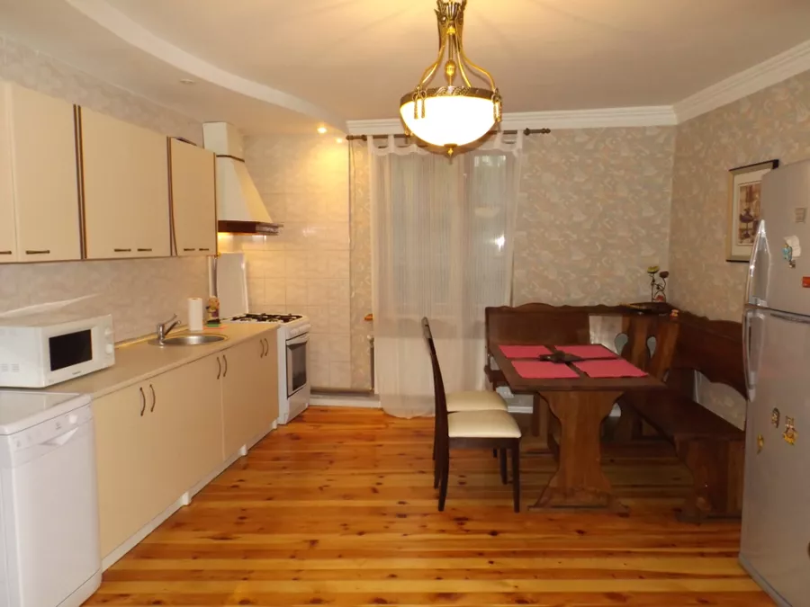 Апартаменты 3-комнатные. Гостевой дом Yalta Voyage. Ялта