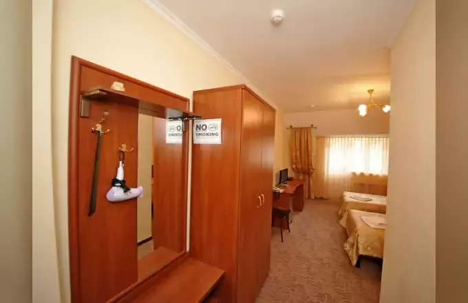 «Стандарт». Отель «Лагуна». Эльбрус - гостиницы