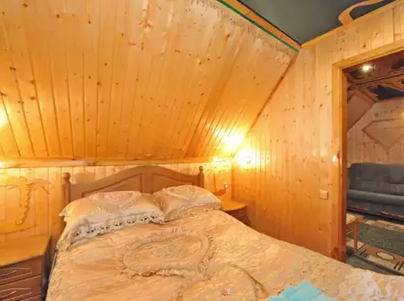 «Полулюкс» 2-х комнатный (Малый корпус). Гостиница «Кристалл». Домбай-гостиницы