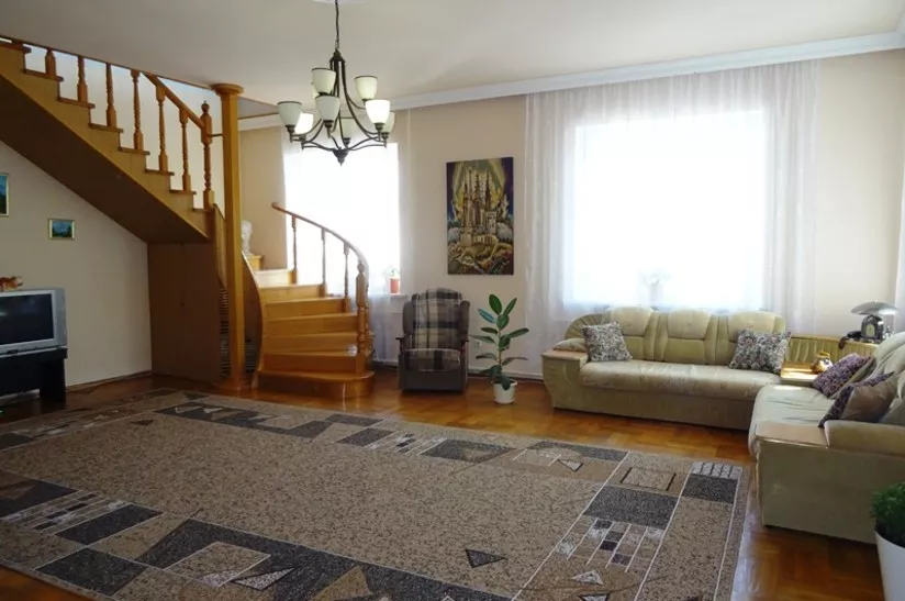 . Гостиница "Белый дом". Кабардинка