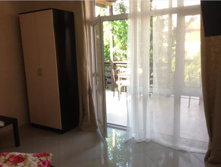 Двухместный «Люкс» с балконом. Гостевой дом на Комарова 17. Витязево