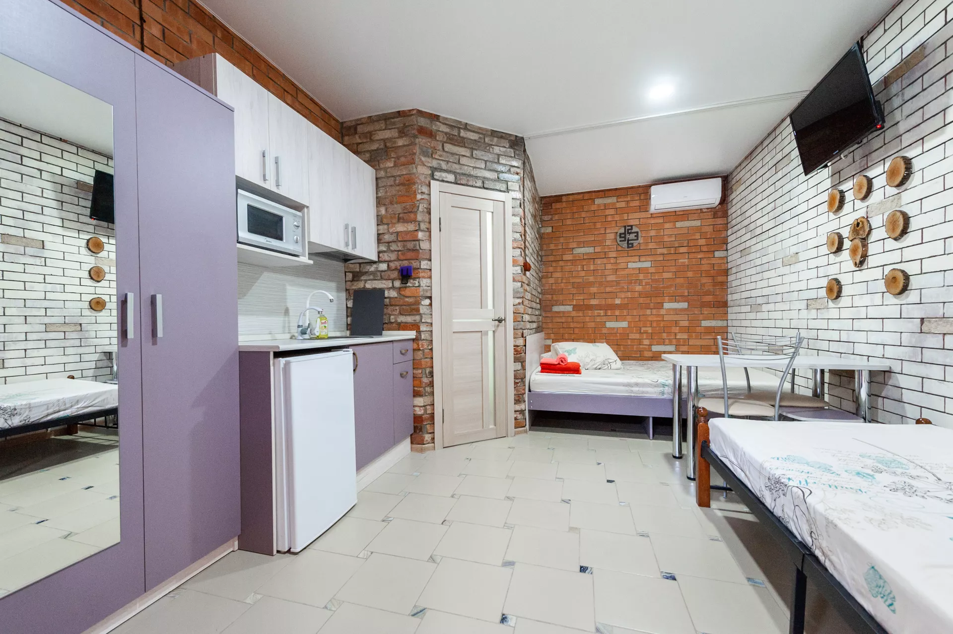 . Гостевой дом "Room Loft". Ейск