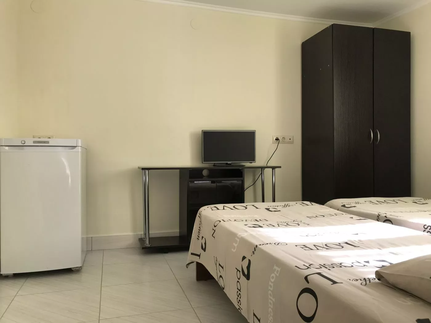 . Гостевой дом "Оазис". Сухум