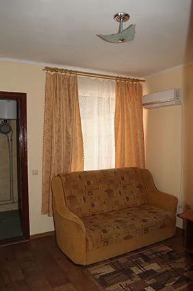 2-х комнатный номер Коттедж 1-этаж (кондиционер.ТВ.Х.Бойлер). Пансионат "Золотой берег". Береговое