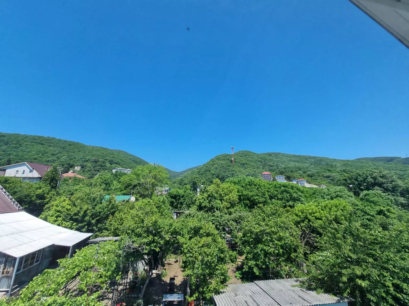 . Гостевой дом Сочи, ул.Юннатов 2а, "Мечта". Совет-Квадже