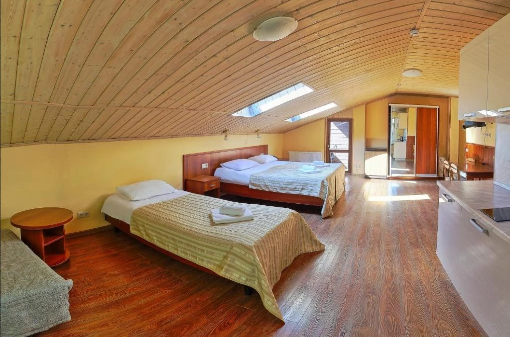 Номер-студио. Гостиница Тукан. Красная Поляна