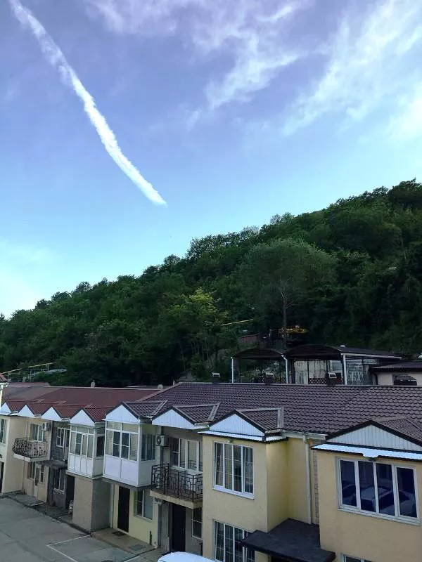 . Гостевой дом "Оливер" в Небуге     . Небуг