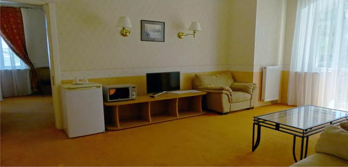 . Санаторий ГБУЗ РК "АНИИ ФИЗИЧЕСКИХ МЕТОДОВ ЛЕЧЕНИЯ, МЕДИЦИНСКОЙ КЛИМАТОЛОГИИ И РЕАБИЛИТАЦИИ ИМЕНИ И.М.СЕЧЕНОВА". Ялта