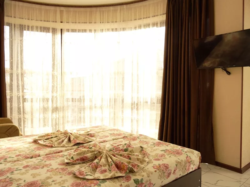 . Гостиница "Ширак". Лазаревское