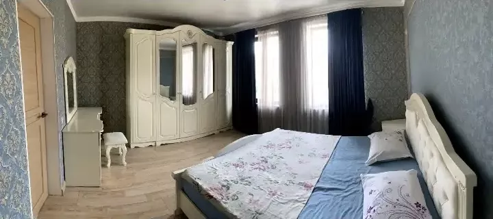 . Двухэтажный дом Сухум. Сухум