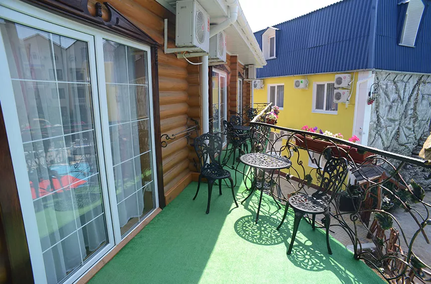 . Гостевой дом "Роман". Чайка