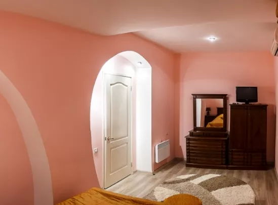 Люкс № 5 2-х комнатный с двориком. Гостиница «Аллигатор». Кореиз