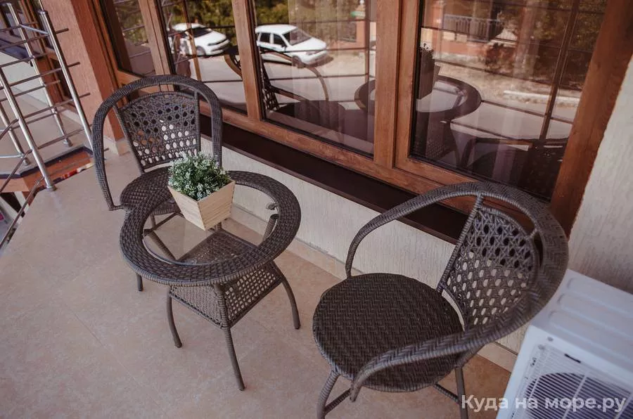 . Отель «Марсель». Новомихайловский