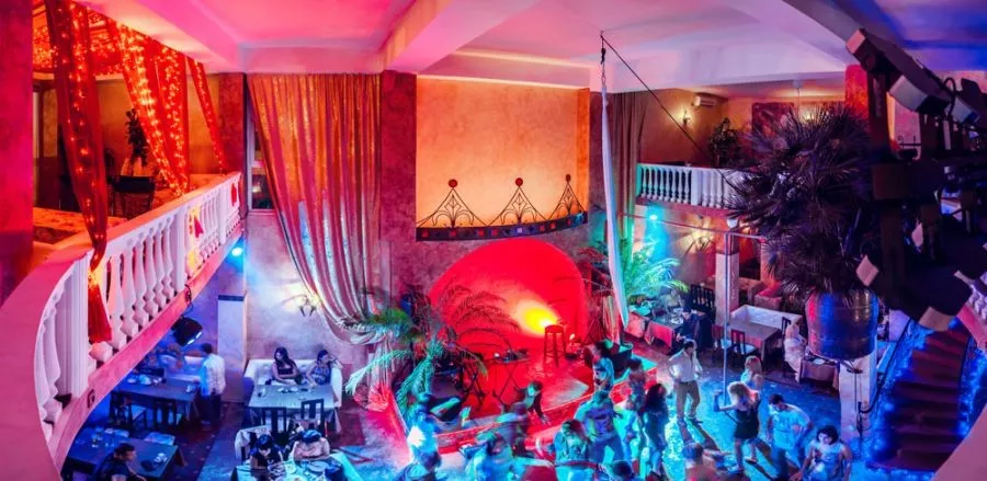 ШОУ-РЕСТОРАН 