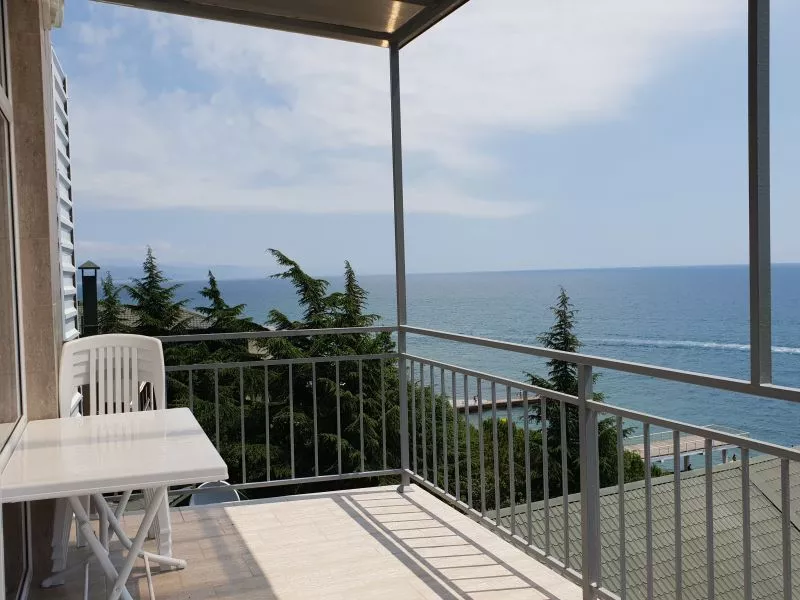 Двухкомнатный VIP № 55. Гостевой дом "Рай". Алушта