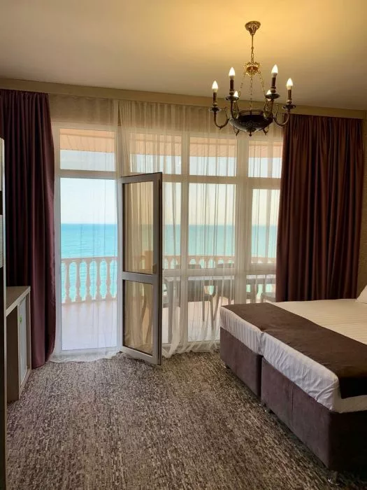 4-Х МЕСТНЫЙ С ВИДОМ НА МОРЕ. Отель КАВКАЗ. Гостиницы и отели Лазаревского