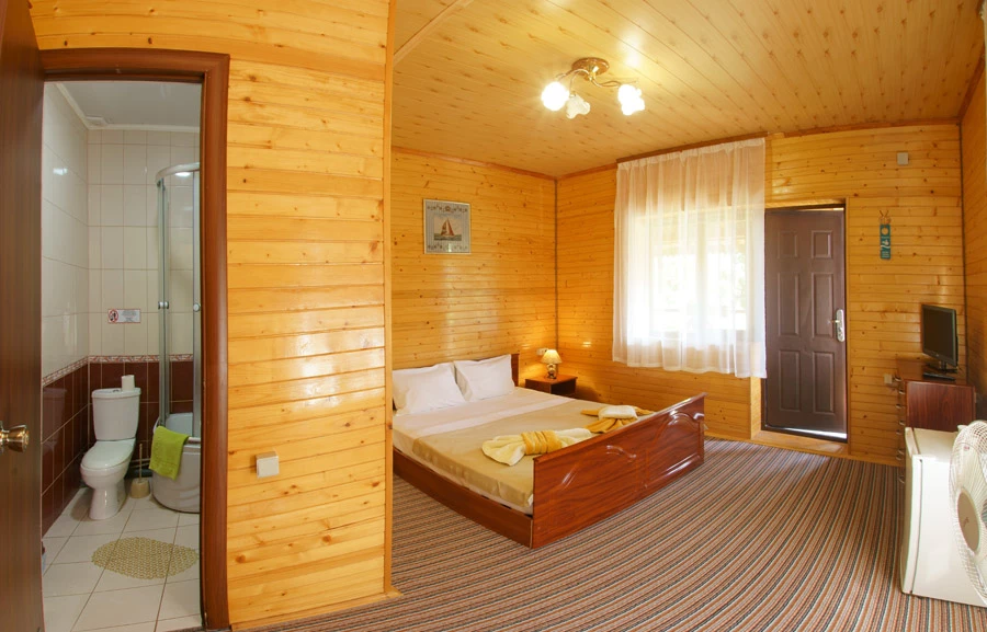 2-местный с балконом. Эко-отель «Эспаньола». Солнечногорское