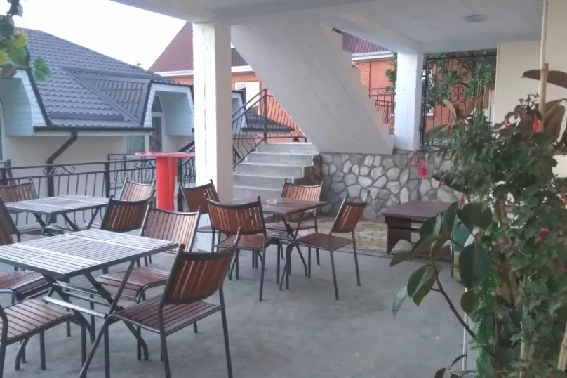 . Гостевой дом ЛенАрт. Головинка