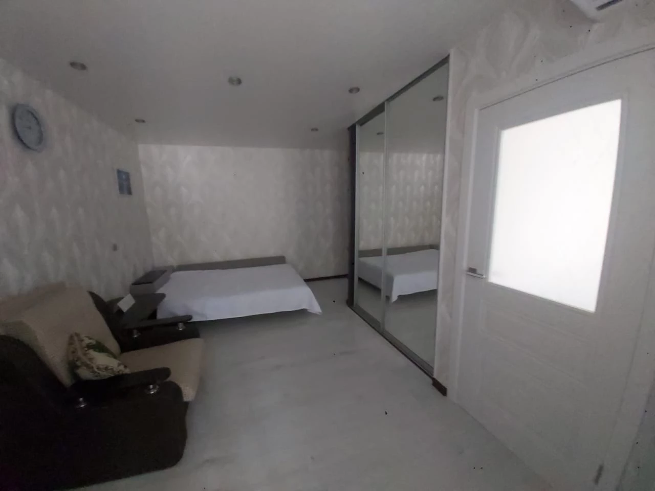 . У Екатерины. Адлер