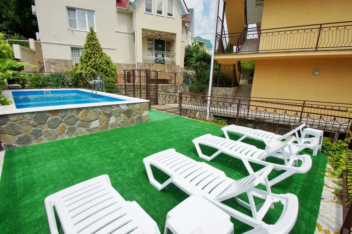 . Гостевой дом "Лето". Лазаревское