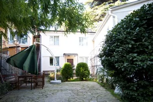 . Частный гостевой дом Сердце Ялты. Ялта