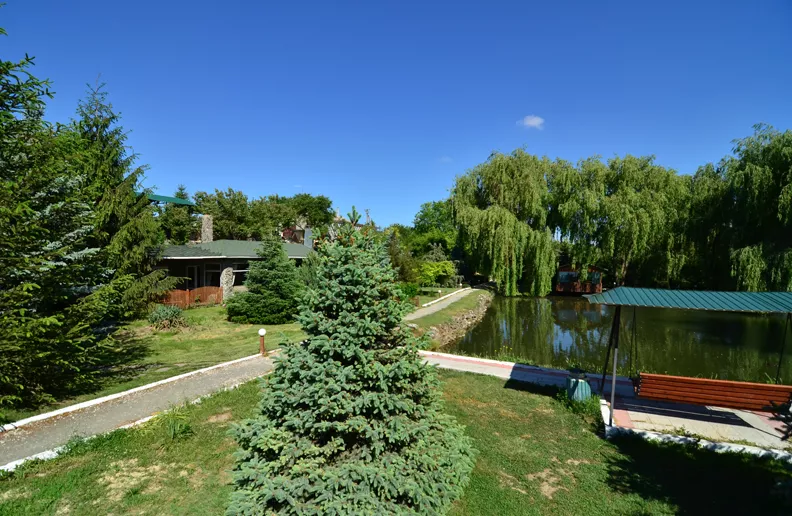 . База отдыха «Зелёный Яр». Симферополь